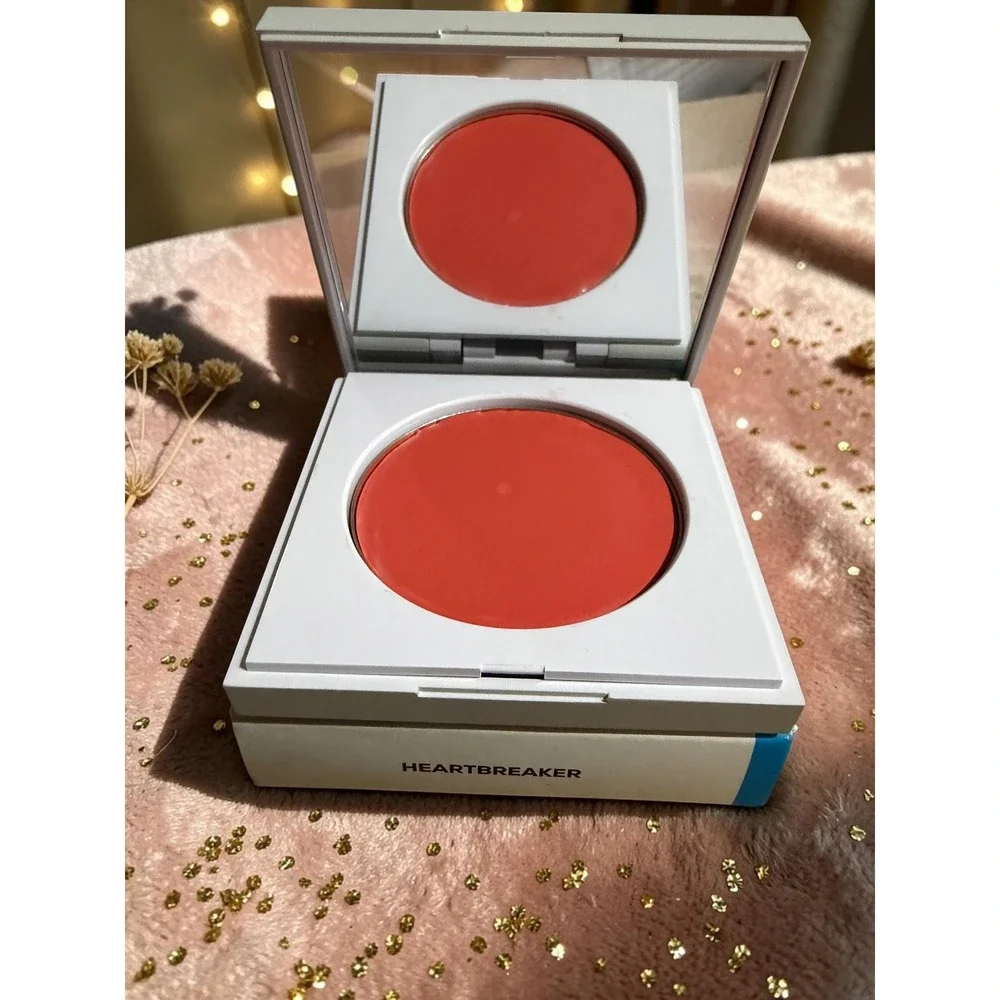 Flyte.70 - HazyCheek Creme‎ Blush - Shade 